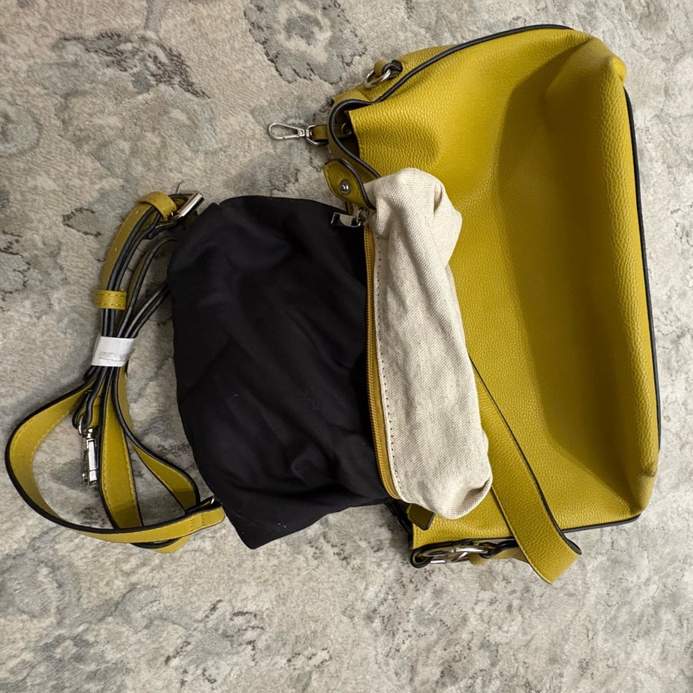 Yellow Leather Shoulder Bag - Picture 5 of 11